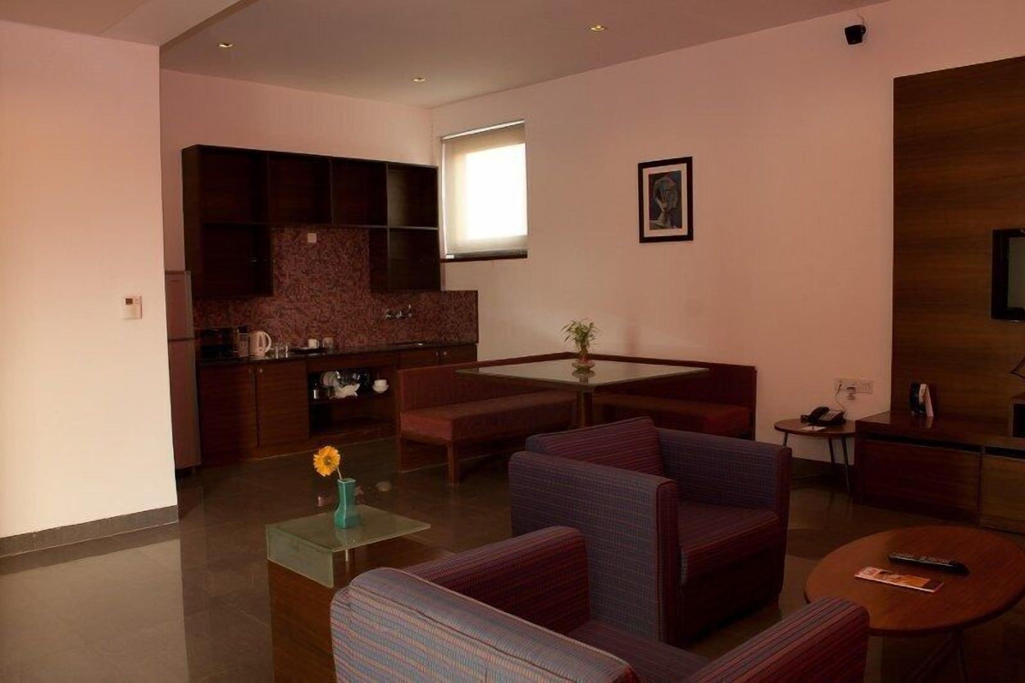 Hotel Parc Estique Pune Exterior foto